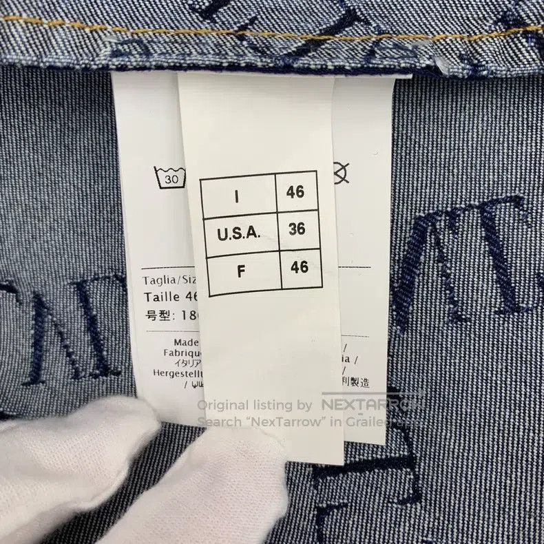 Valentino Valentino A denim jacket with a lapel collar printed with Size S / US 4 / IT 40 - 8 Thumbnail