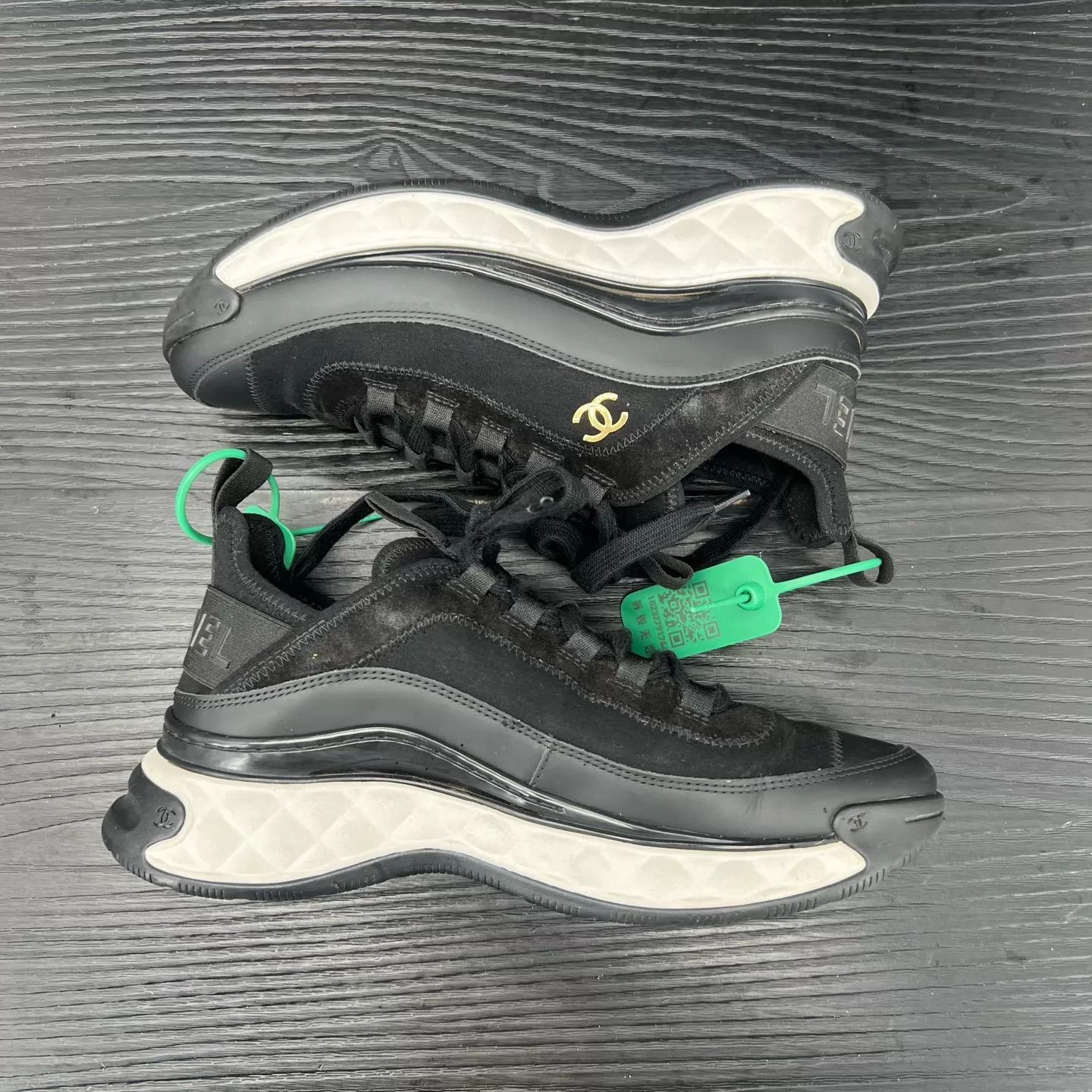 Chanel CHANEL Black Logo Sneakers Size US 7.5 / IT 37.5 - 3 Thumbnail