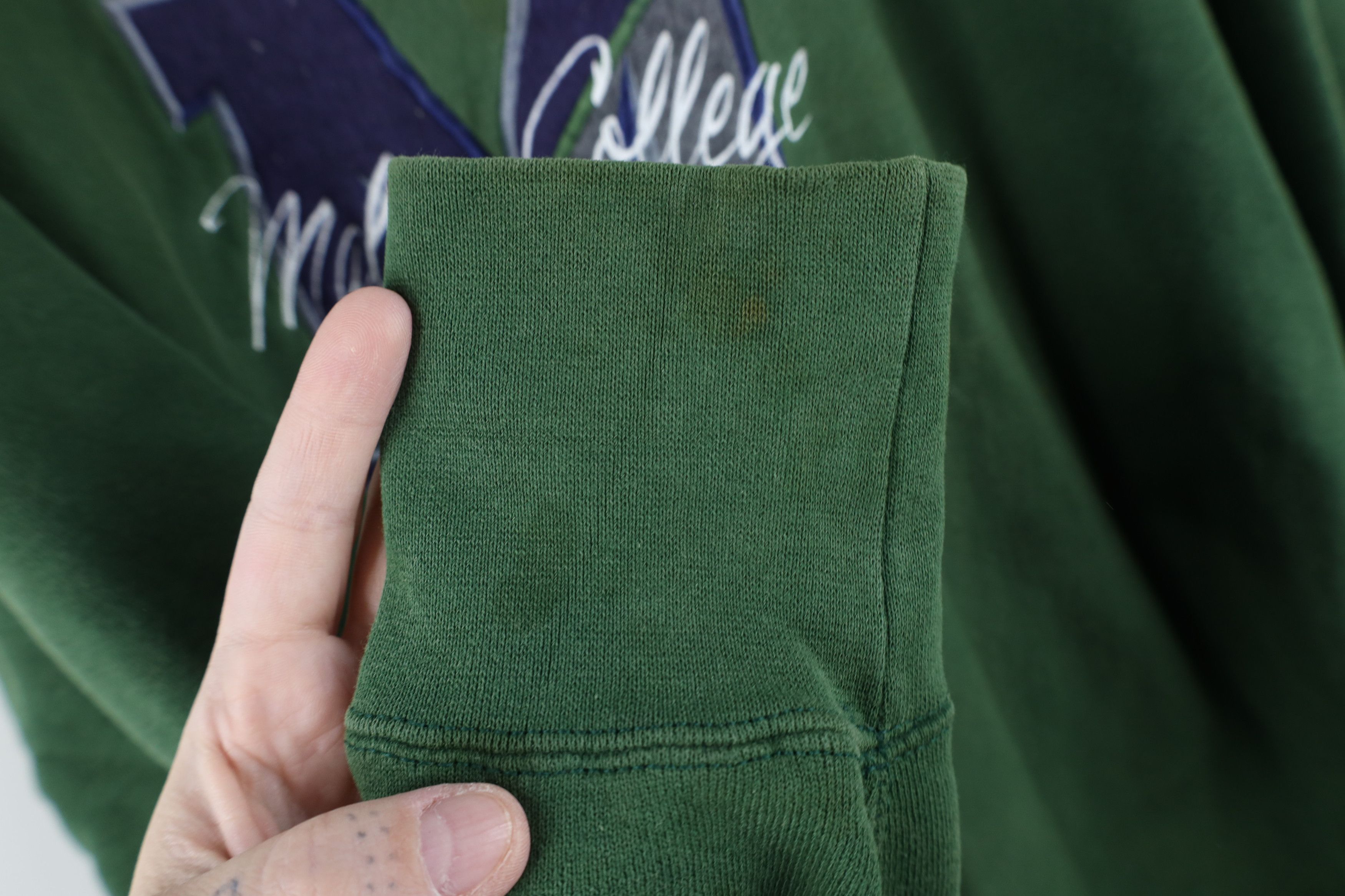 Vintage Vintage 90s Spell Out Malone College Sweatshirt Green USA Size US L / EU 52-54 / 3 - 10 Thumbnail