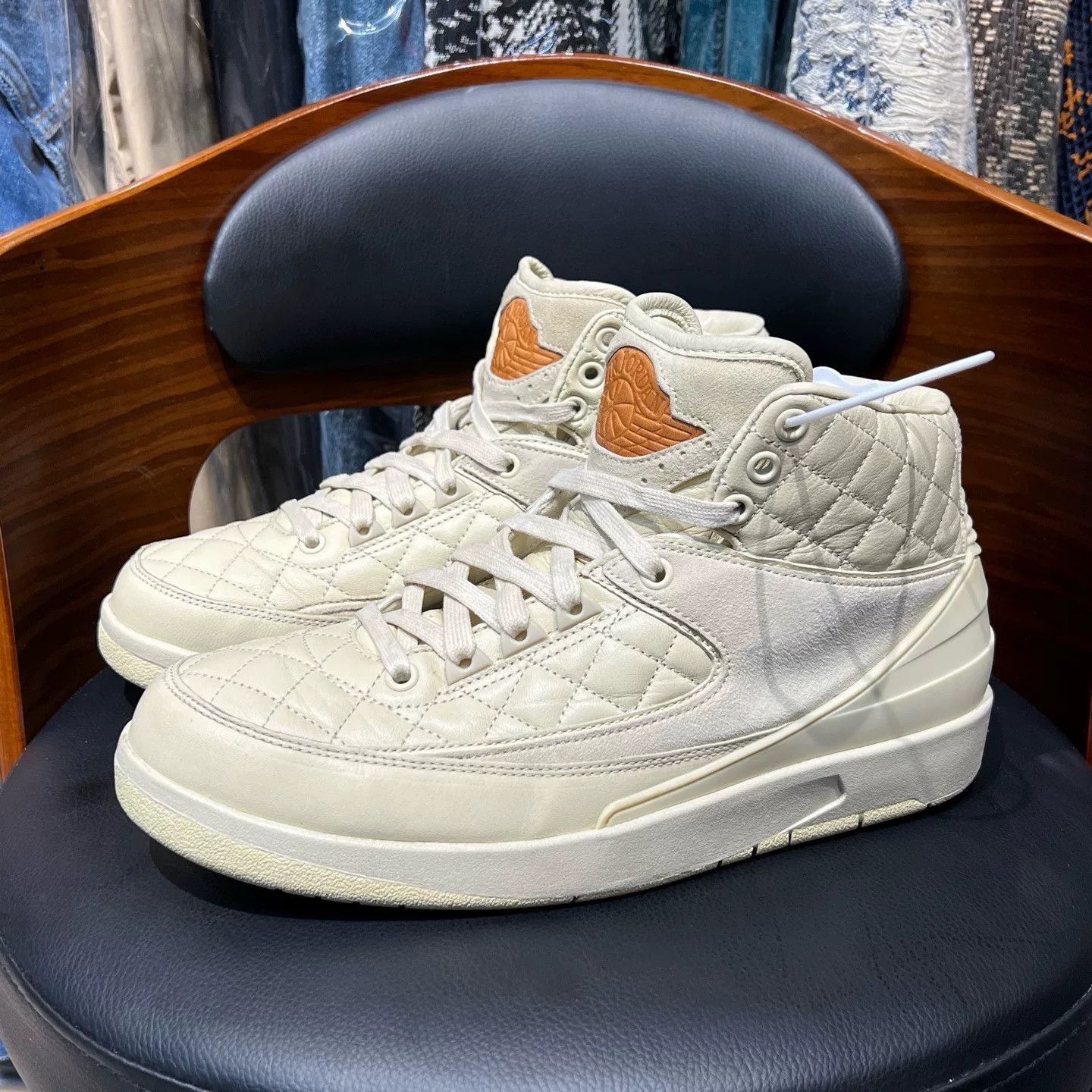 Nike Nike AJ2 Beige Lowtop Sneakers 42 Men Size US 9 / EU 42 - 1 Thumbnail