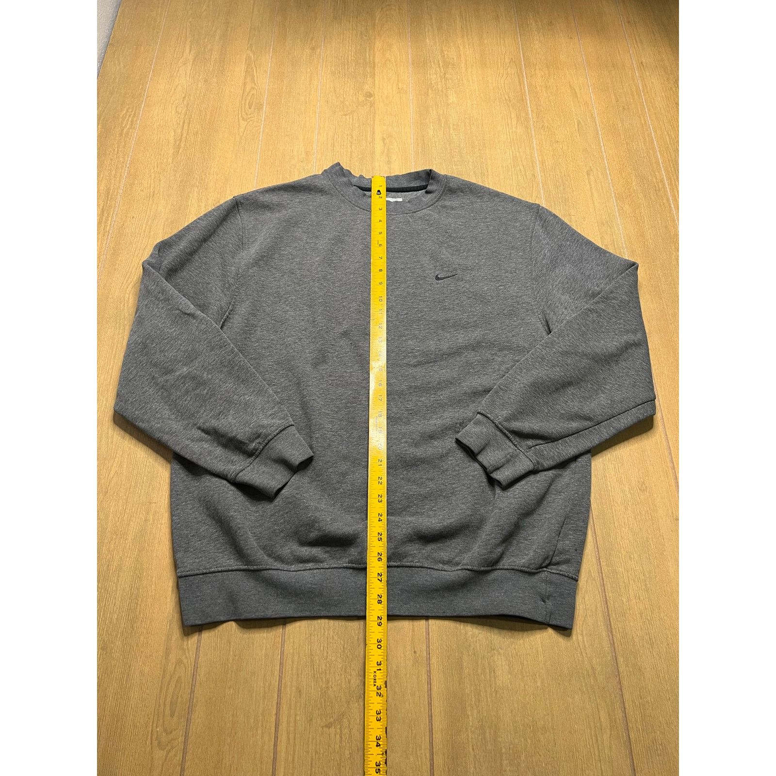 Nike Vintage Nike Sweatshirt Mens Large Gray Y2K Mini Swoosh Size US L / EU 52-54 / 3 - 5 Thumbnail