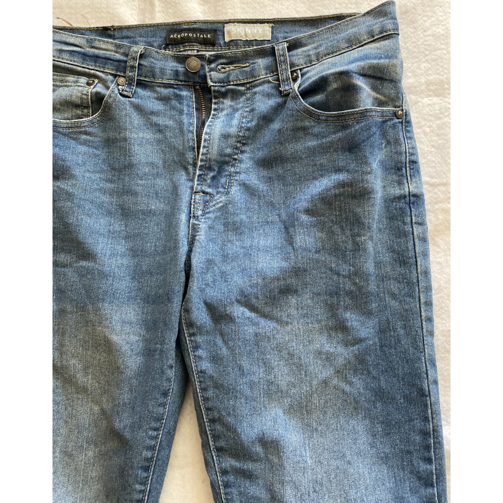 Vintage Aéropostale Jeans Men’s 32x30 Skinny Denim Blue Medium Slim Fit 5-Pocket Zip Closure Belt Loops Distressed Modern 2010-2019 Mens Size US 32 / EU 48 - 2 Thumbnail