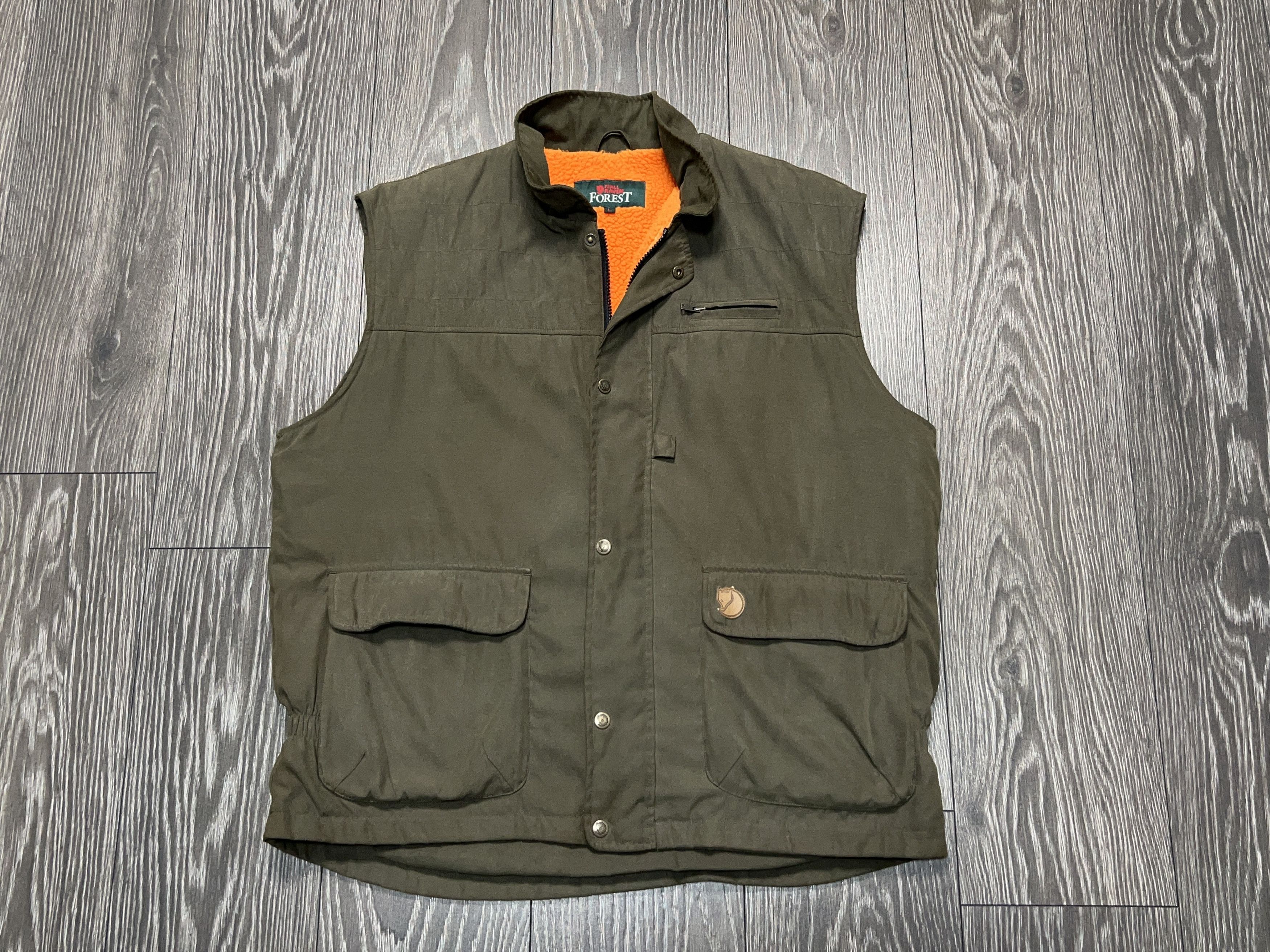 Fjallraven Forest Vest Gilet Waistcoat Pile Inside Hunting Size L Size US L / EU 52-54 / 3 - 1 Thumbnail