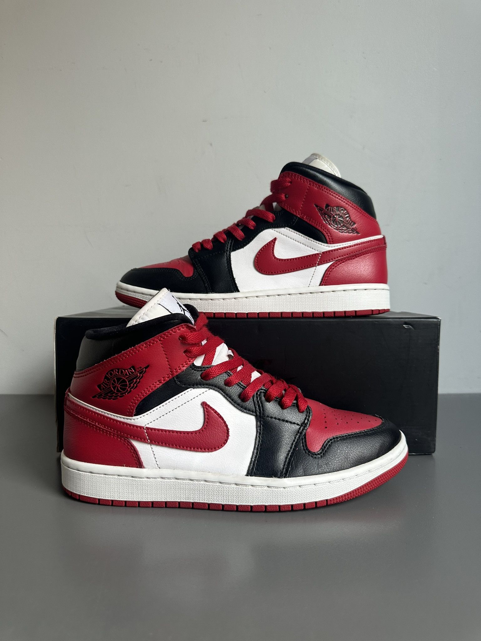Air Jordan Mid Chicago Bred Toe – US EU 40 - Main Image