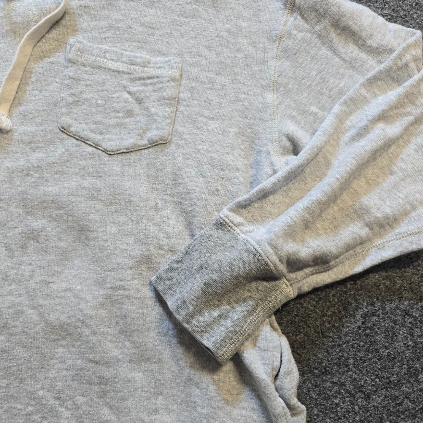 J.Crew VINTAGE J.CREW Sweatshirt Womens Size Small Gray Hoodie Fleece Pocket Casual Size S / US 4 / IT 40 - 3 Thumbnail