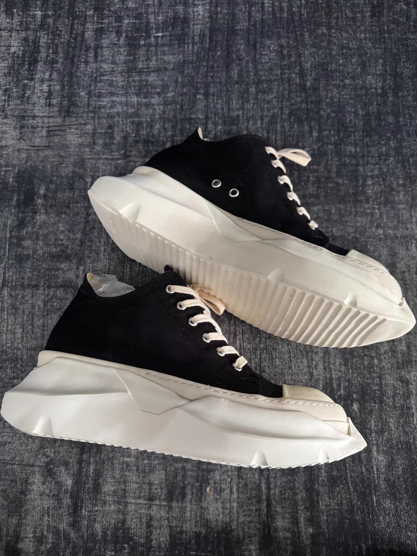 Rick Owens Rick Owens Tank Sole Big Converse Size US 10 / EU 43 - 4 Thumbnail