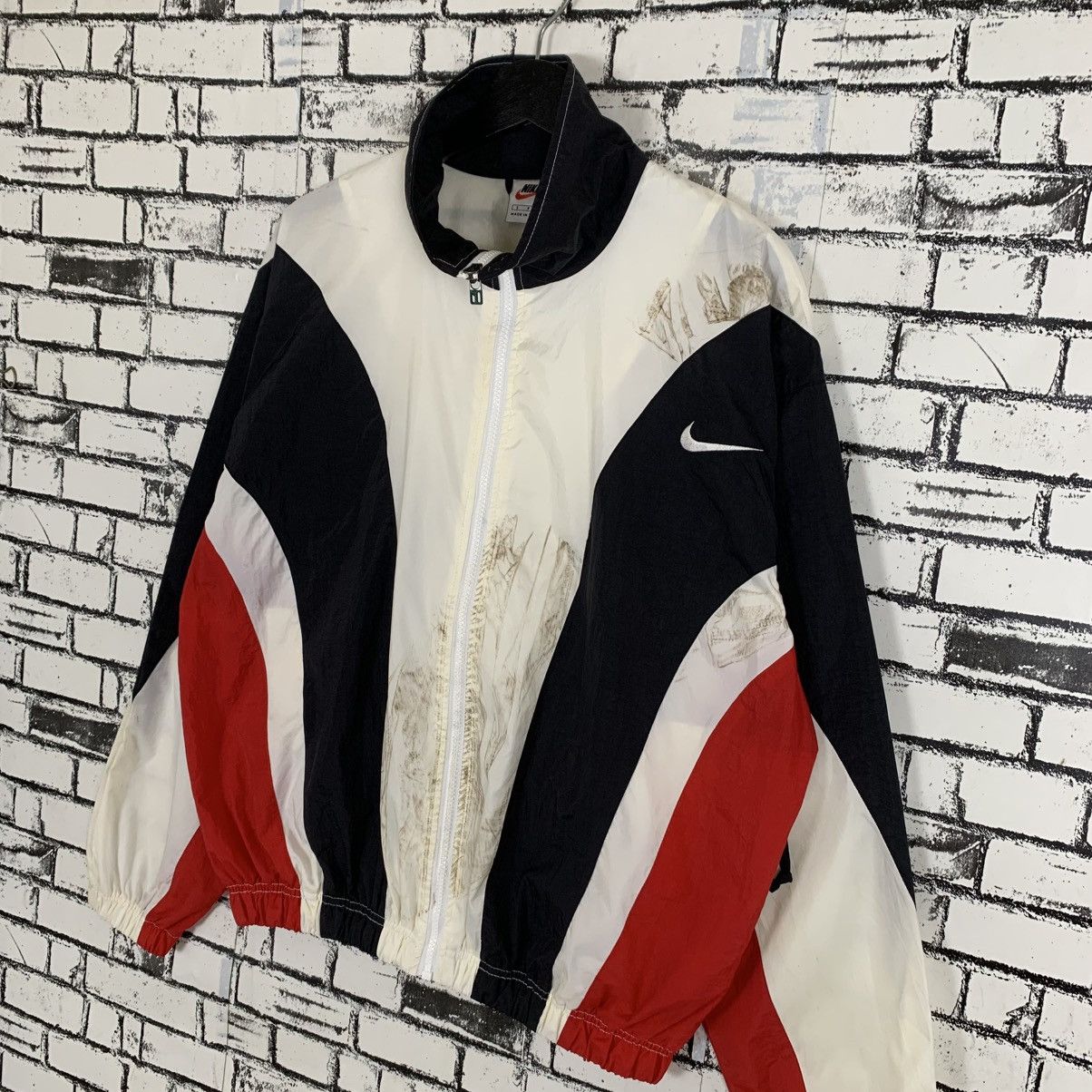 Nike Vintage Nike Windbreaker Jacket Size US S / EU 44-46 / 1 - 2 Thumbnail
