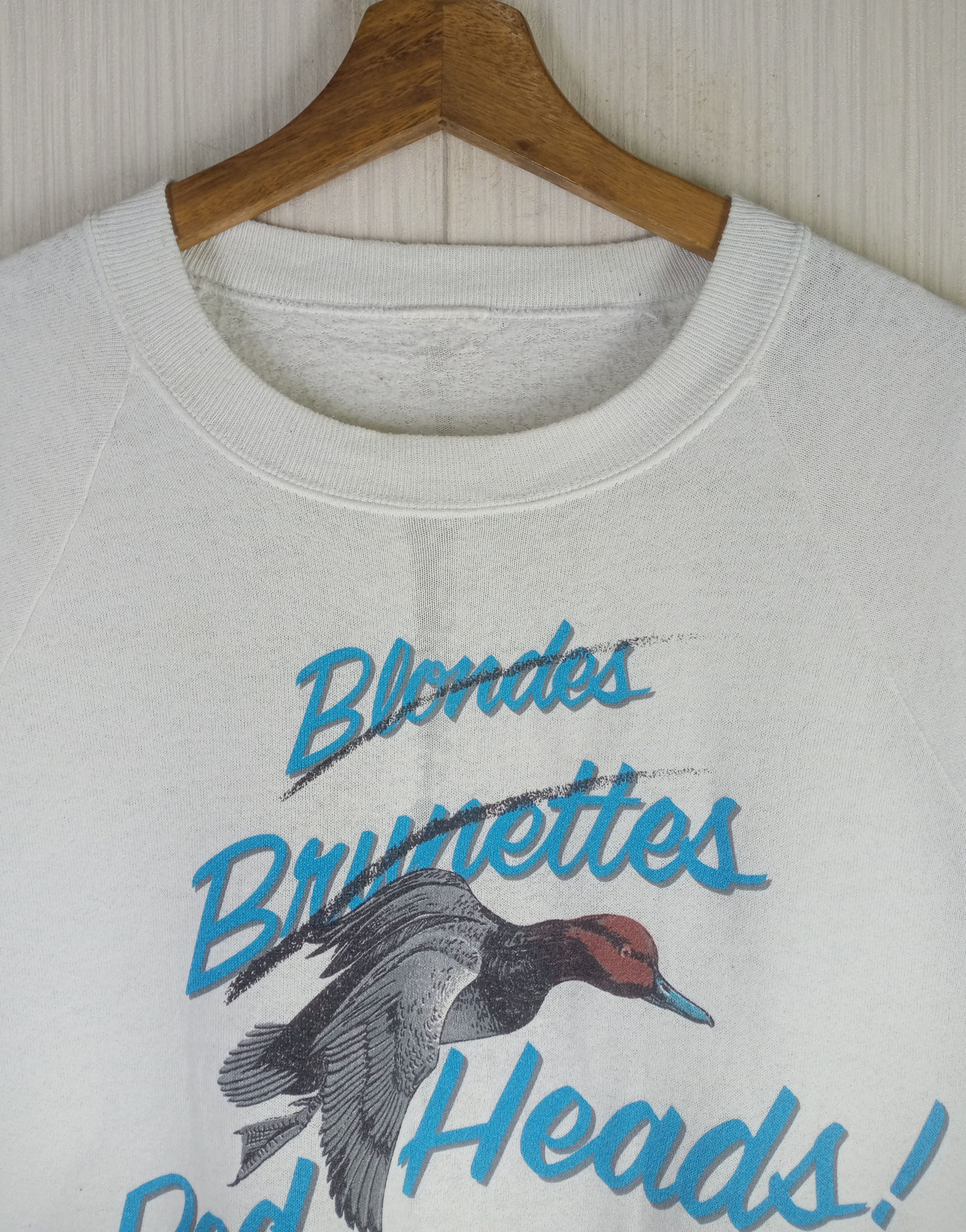 Vintage Rare Vintage Blondes Brunettes Red Heads Sweatshirt Size US L / EU 52-54 / 3 - 2 Thumbnail