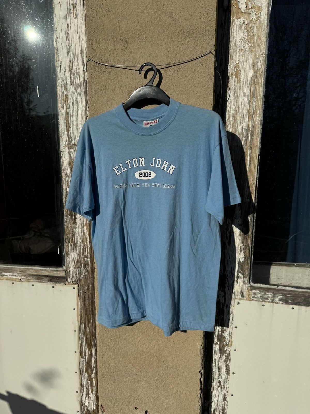 Band Tees 2002 Elton John Redwood Tshirt Vintage baby blue Size US L / EU 52-54 / 3 - 4 Thumbnail