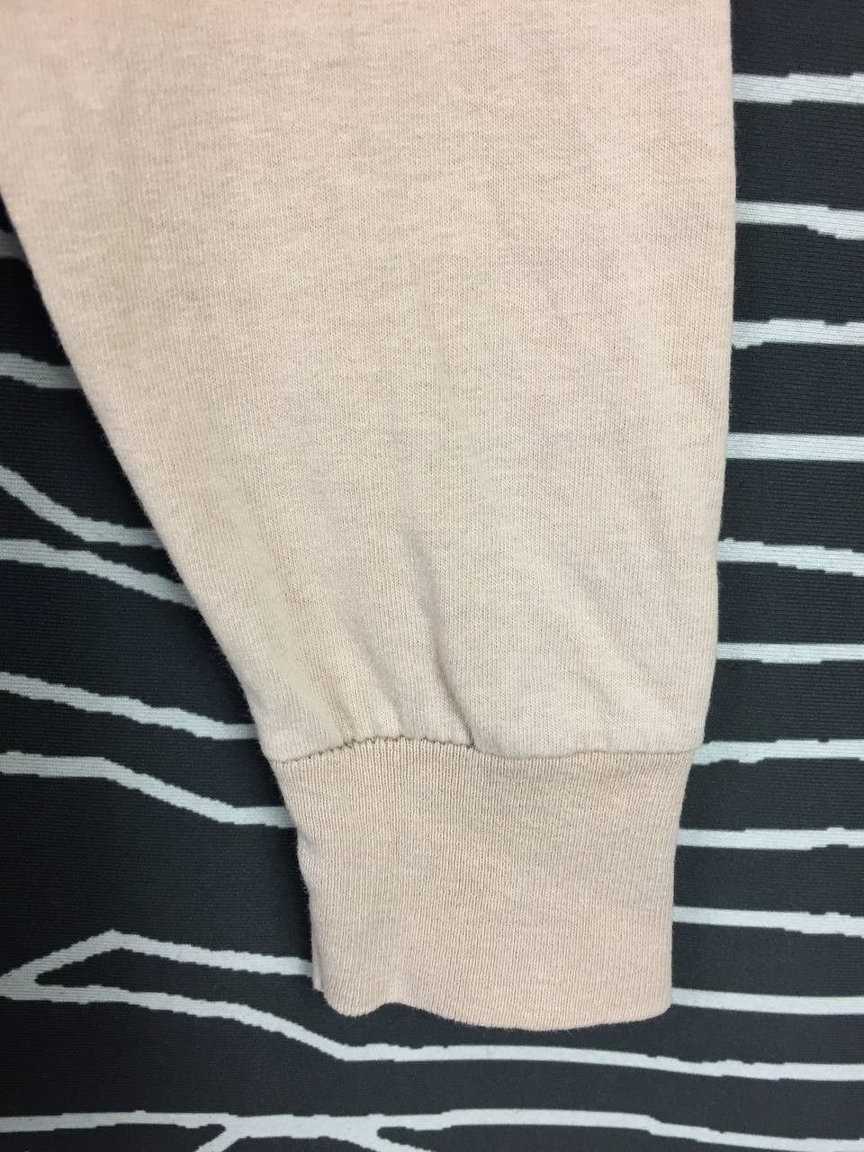 Burton Vtg Burton Snowboards Script Logo Long Sleeve Tee Size US M / EU 48-50 / 2 - 4 Thumbnail