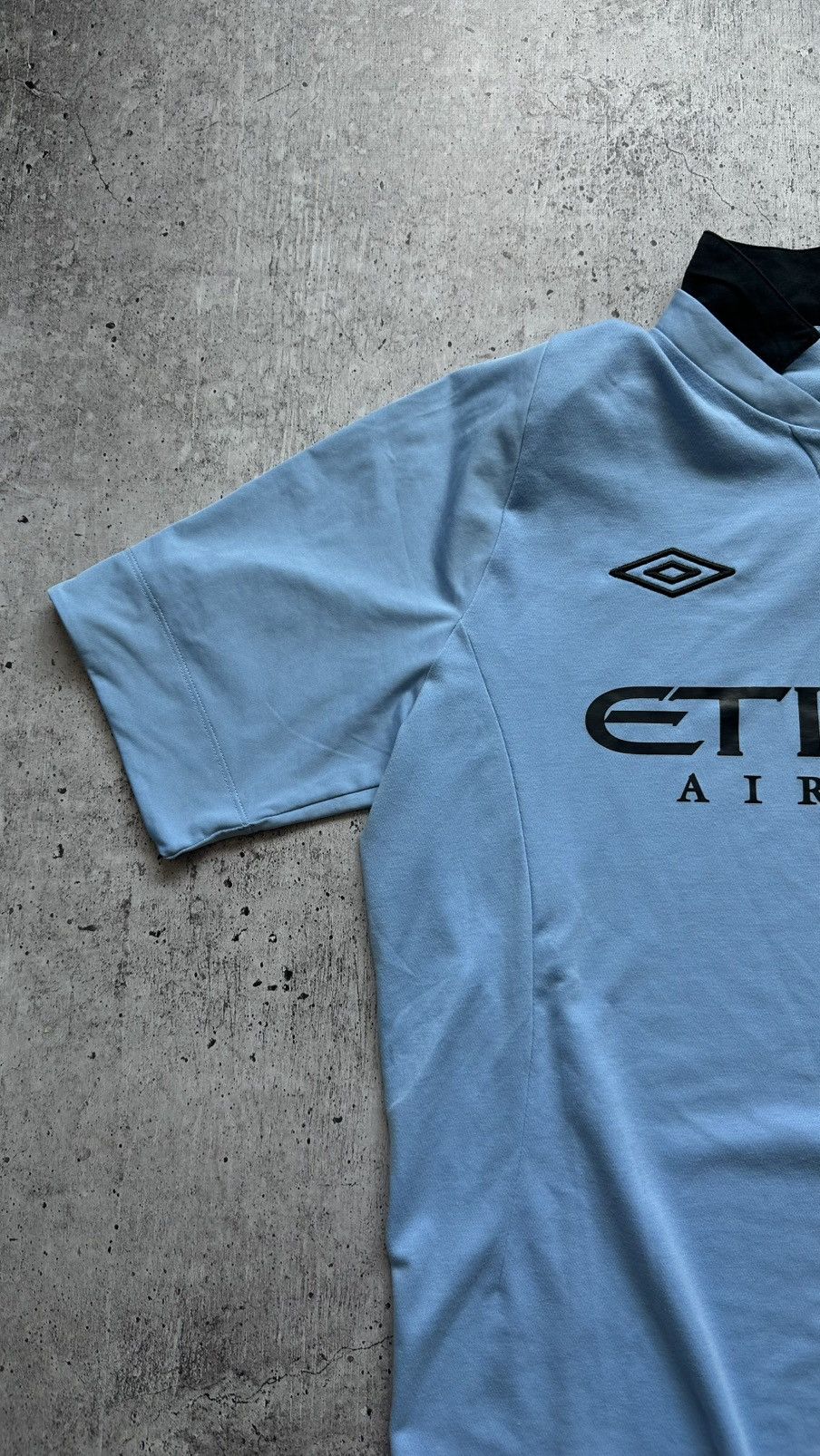 Umbro 2012/13 Umbro Manchester City Vintage Home Soccer Jersey Size US L / EU 52-54 / 3 - 4 Thumbnail