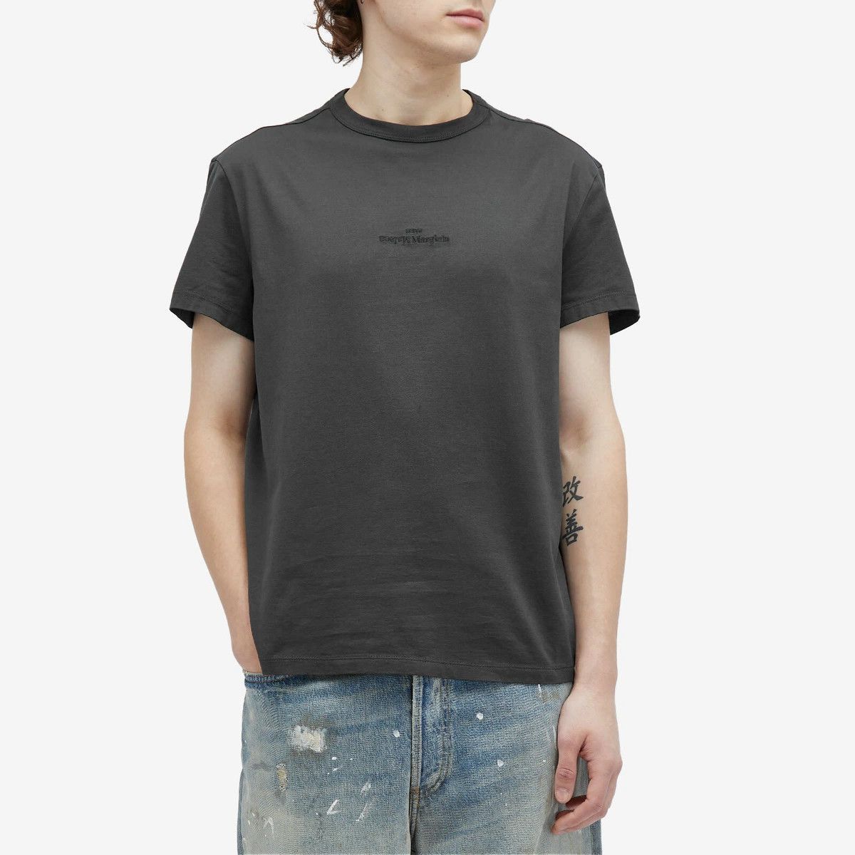 Maison Margiela o1w1db10525 Logo T-Shirt in Black Size US XL / EU 56 / 4 - 2 Thumbnail