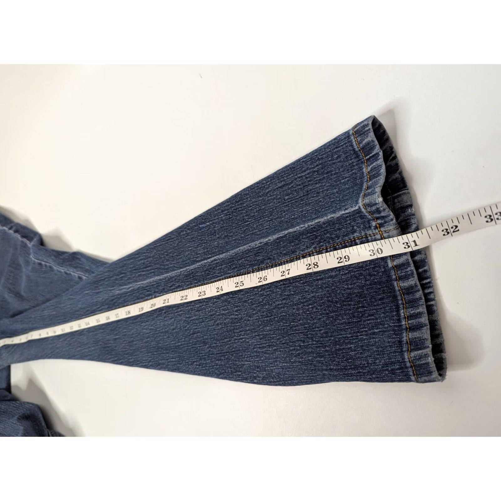 Fubu VINTAGE FUBU Jeans Women Blue 11/12 Size 11/12 5-Pocket Straight Low Rise Denim Cotton Polyester Spandex Jeans Women Size 32" / US 10 / IT 46 - 6 Thumbnail