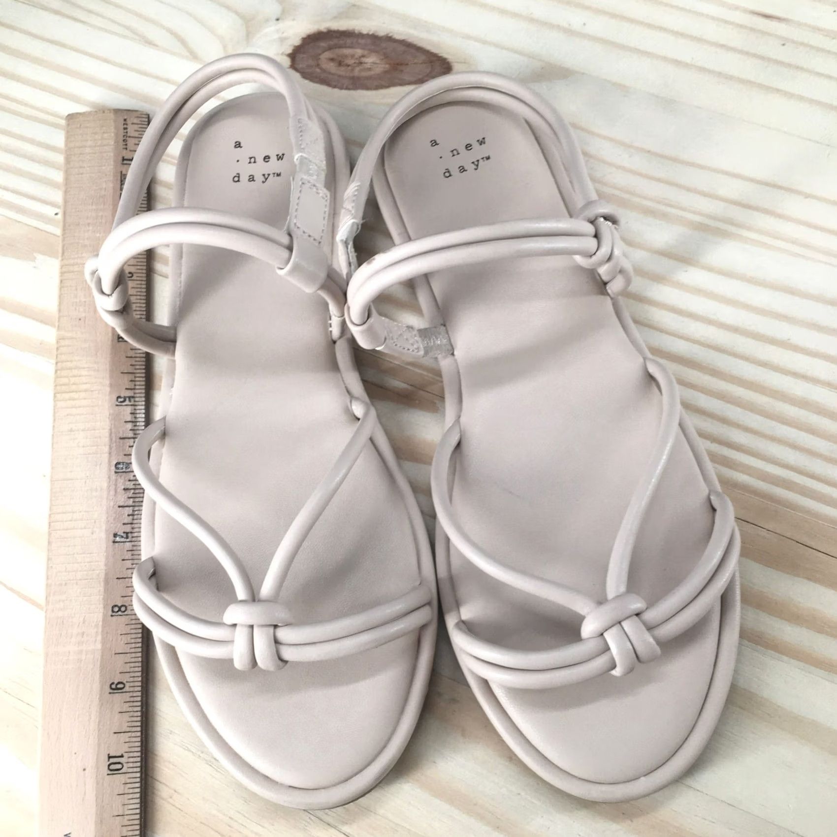 Vintage A New Day Sandals Womens 8 Slingback Beige Faux Leather Open Toe Casual Flats Size US 8 / IT 38 - 6 Thumbnail