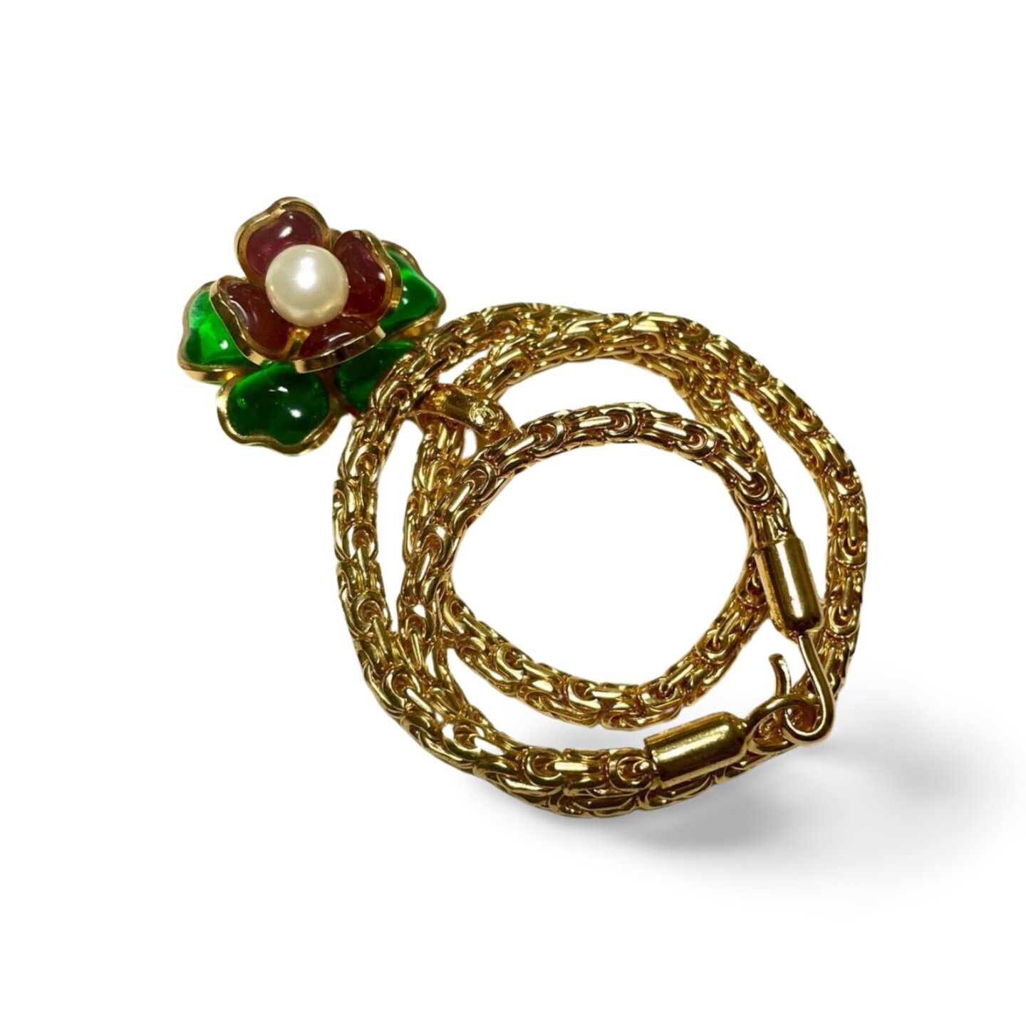 Chanel Vintage CHANEL green and red gripoix flower top necklace Size ONE SIZE - 8 Thumbnail
