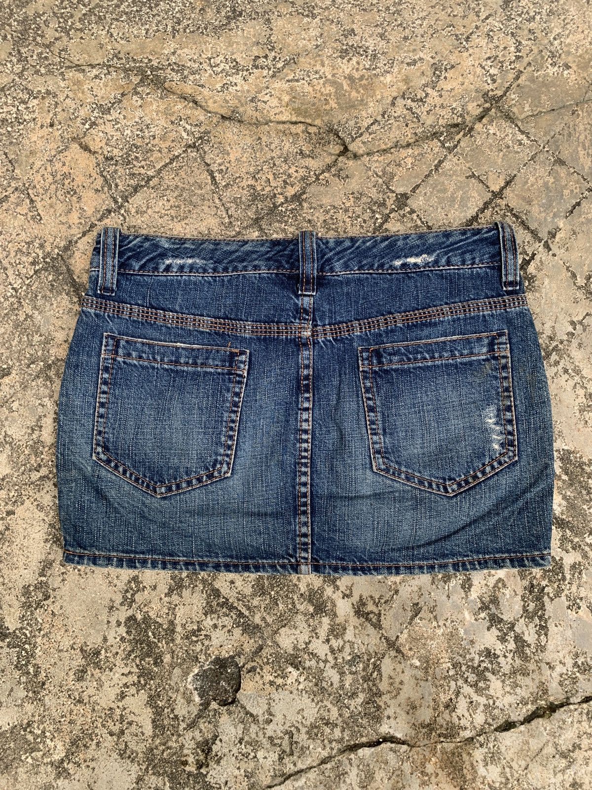 Calvin Klein Calvin Klein Jeans NY Washed Pocket Accent Mini Jeans Skirt Size 25" / US 0 / IT 36 - 4 Thumbnail
