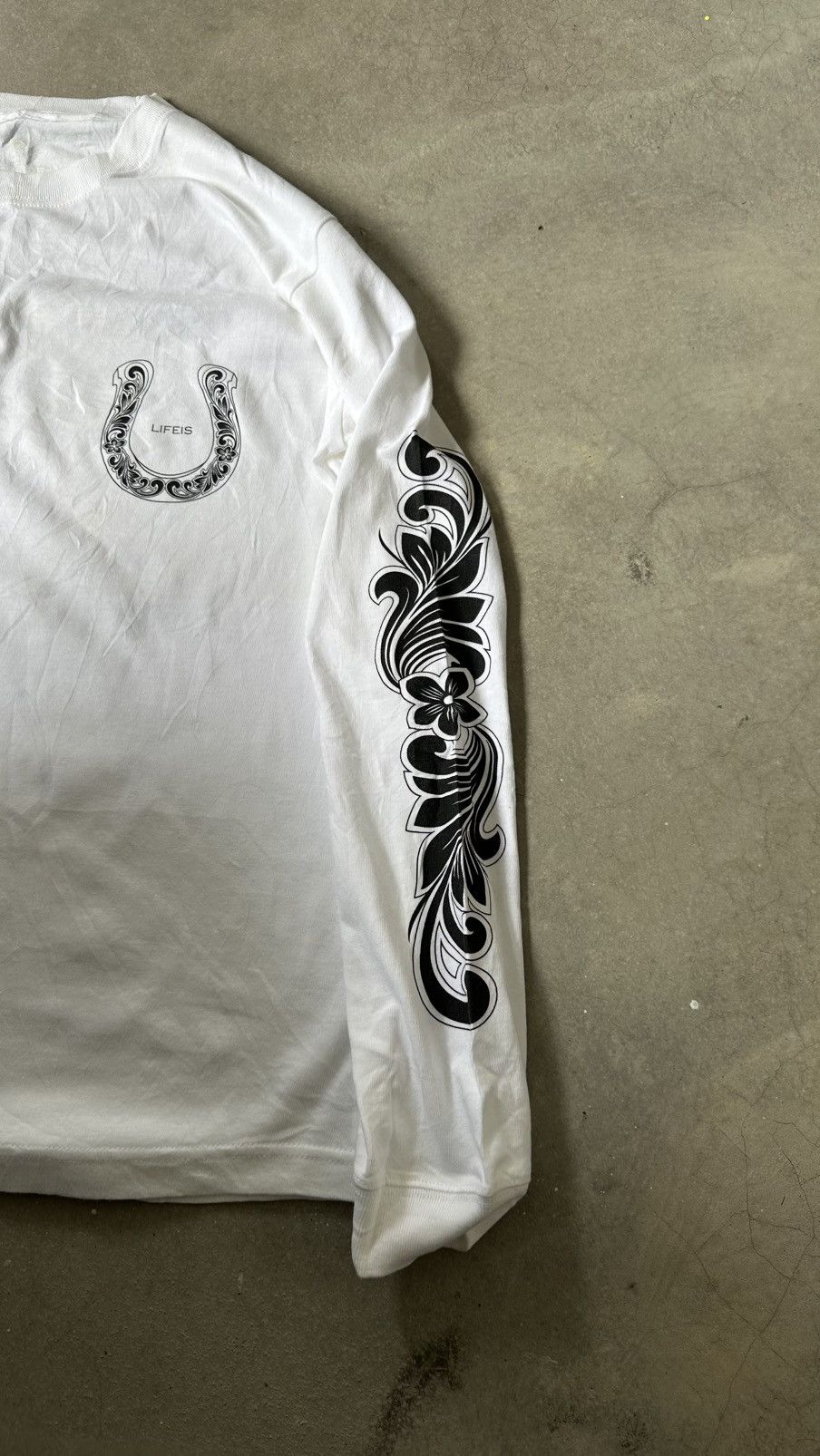 Japanese Brand VINTAGE LIFEI ES CHROME HEART ART LS TEE Size US M / EU 48-50 / 2 - 4 Thumbnail