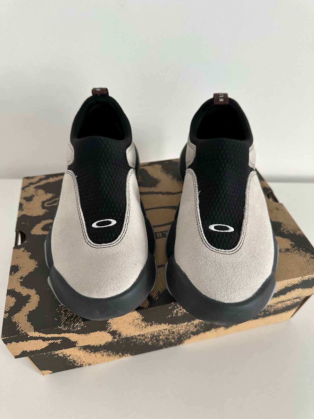 Oakley Factory Team Suede Flesh White Birch Sandal Sneakers