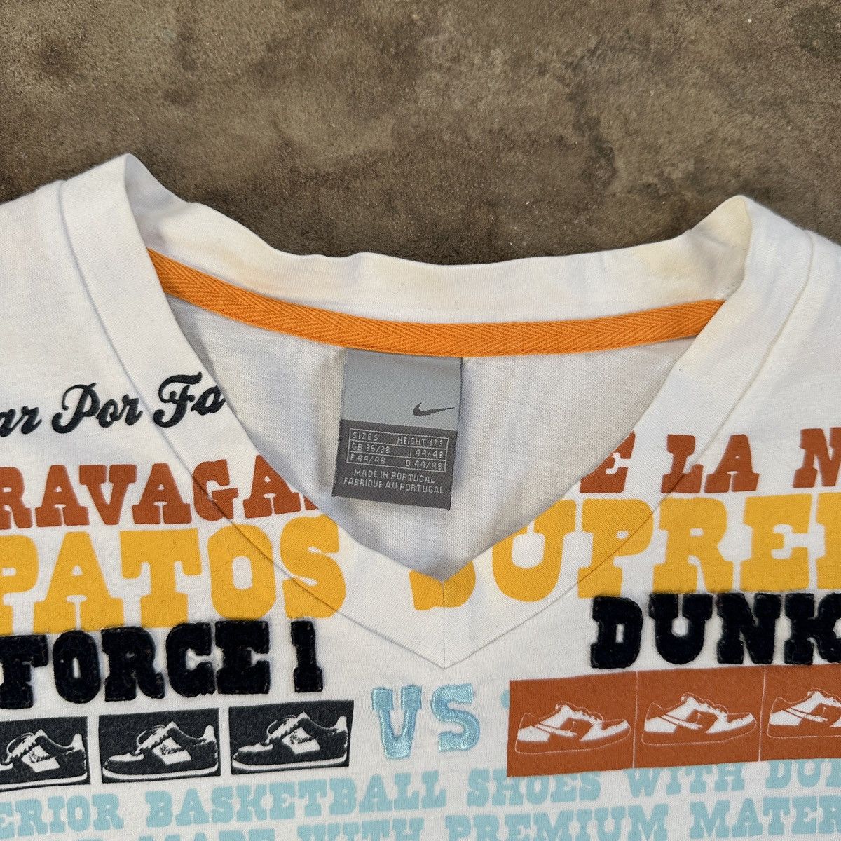 Nike × Vintage Vintage Nike Air Force 1 vs Dunk Low T-Shirt Size US S / EU 44-46 / 1 - 5 Thumbnail