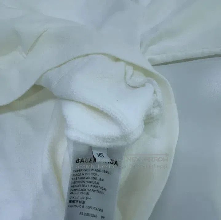 Balenciaga Balenciaga White Hooded Letter Print Sweatshirt. Size US XS / EU 42 / 0 - 4 Thumbnail