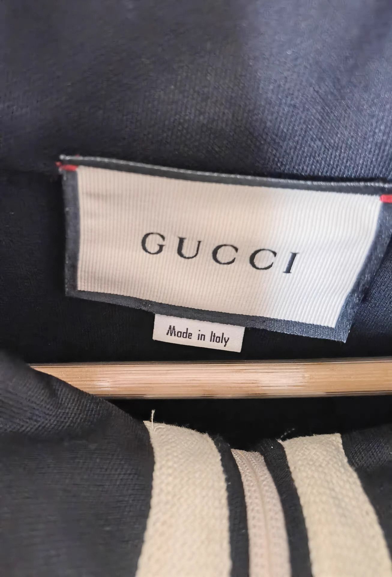 Gucci GUCCI Sports Top K17 Size US M / EU 48-50 / 2 - 3 Thumbnail