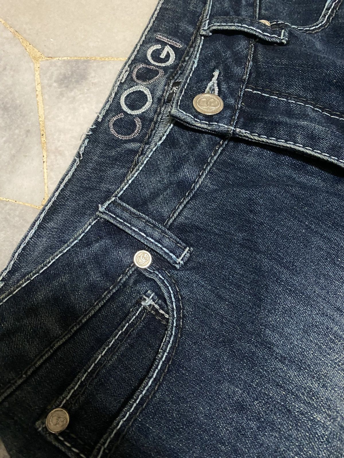 Coogi Vintage COOGI Embroidered Logo Denim Jeans - Y2K Flare Size 30" / US 8 / IT 44 - 4 Thumbnail