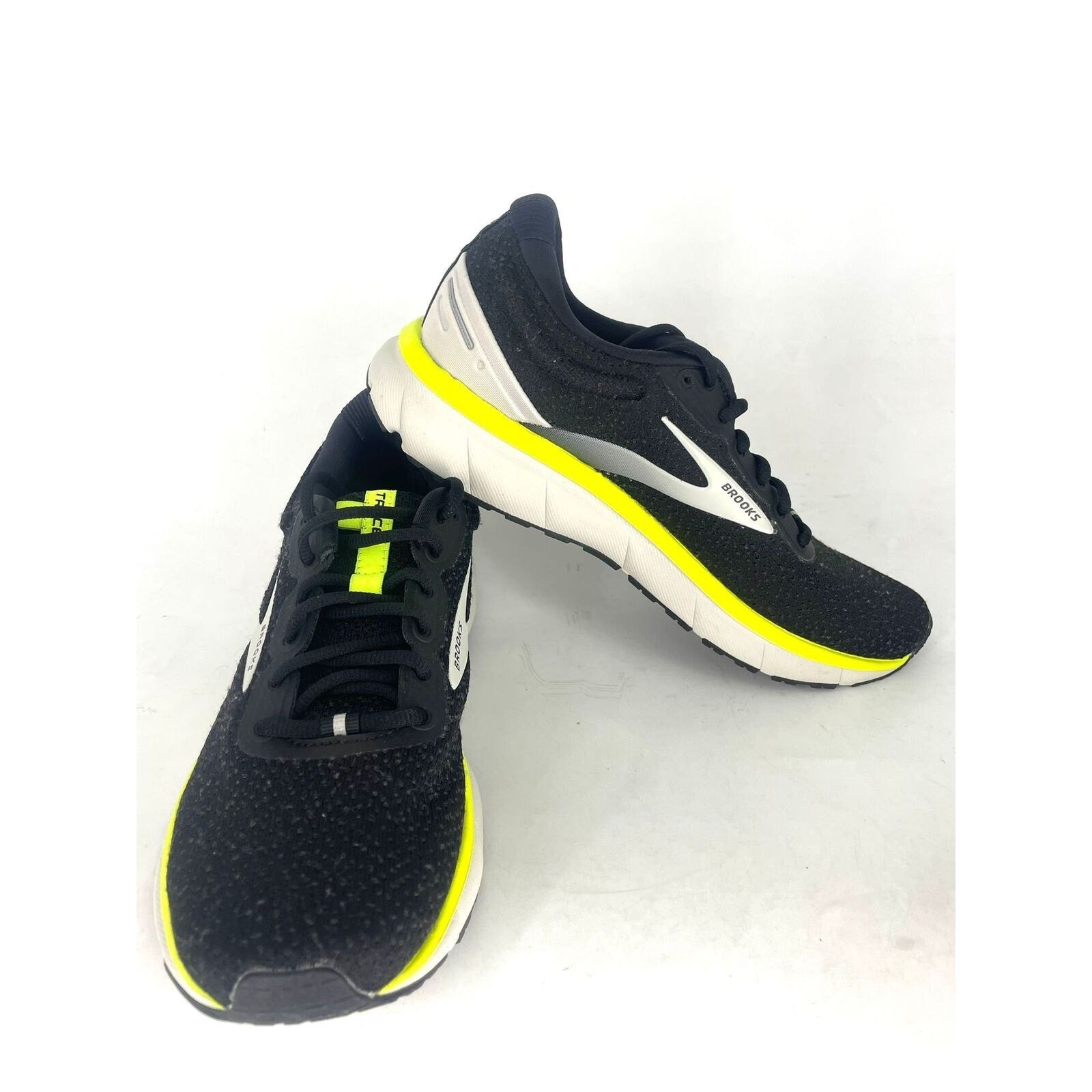 Merrell BROOKS TRACE BLACK/WHITE MENS ATHLETIC RUNNING SHOES SIZE 8 Size US 8 / EU 41 - 5 Thumbnail