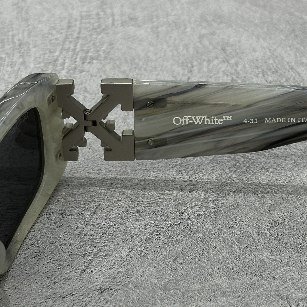 Off-White OFF WHITE ROMA SUNGLASSES Size ONE SIZE - 11 Thumbnail