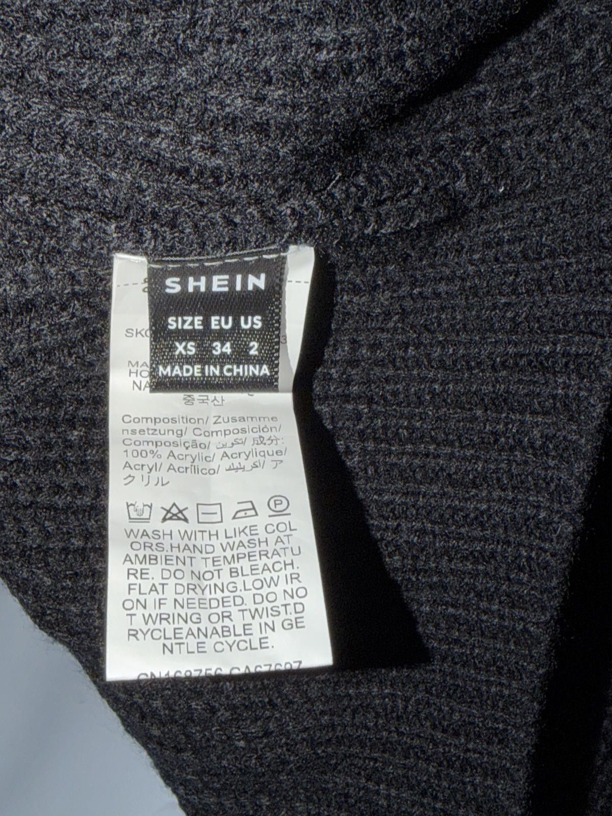 Other Chunky Knit Shrug Sweater in Black (X-SMALL) Size XS / US 0-2 / IT 36-38 - 3 Thumbnail