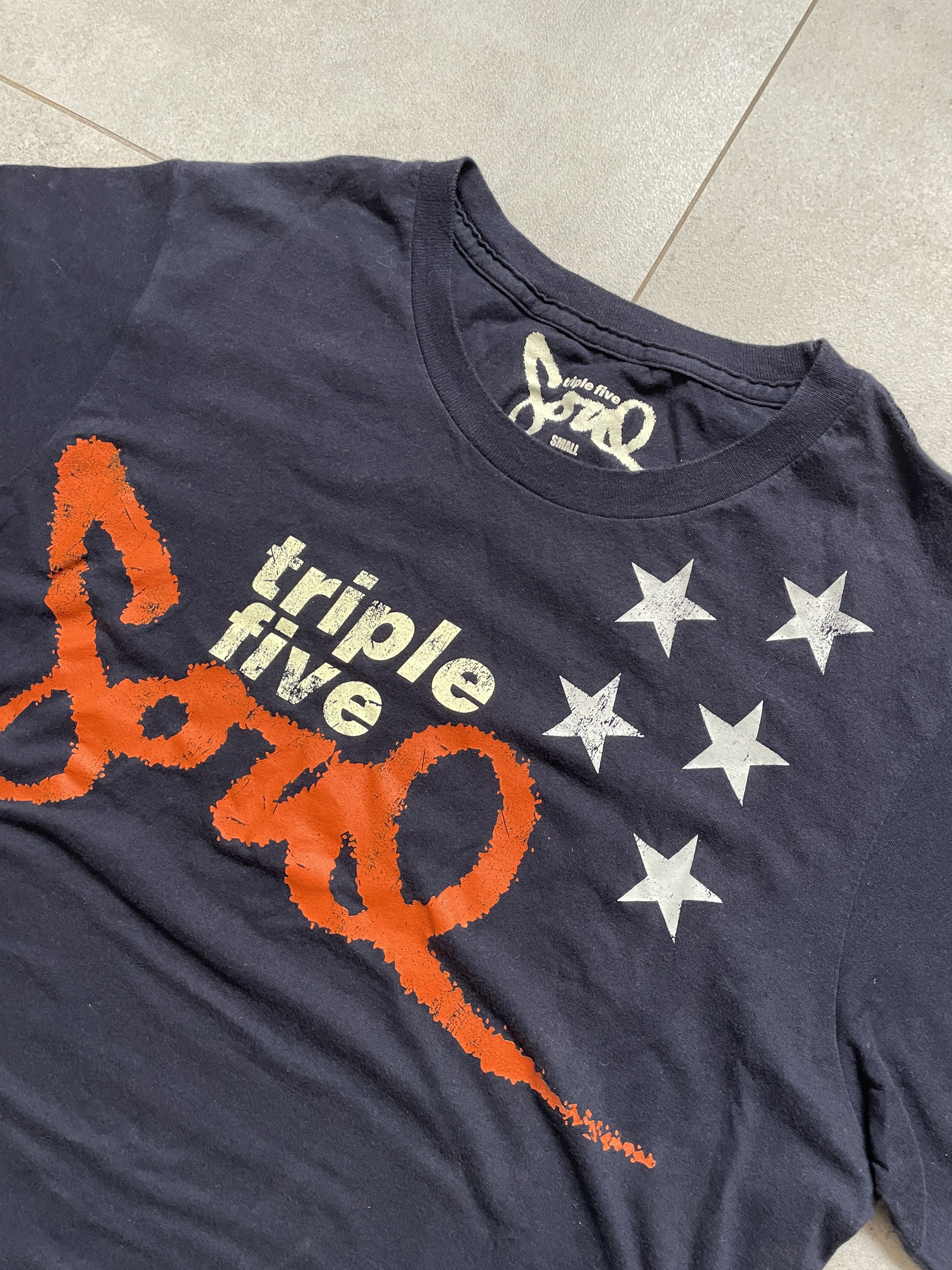 Rap Tees × Triple 5 Soul Y2K TRIPLE 5 SOUL NAVY RAP HIP HOP TEE Size US S / EU 44-46 / 1 - 4 Thumbnail
