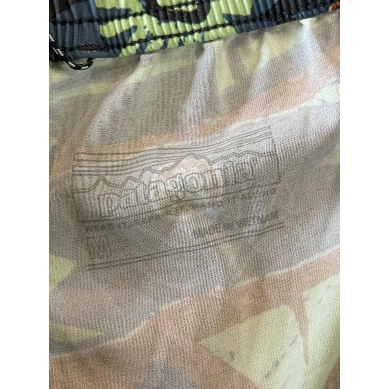 Patagonia Patagonia Tribal Print Baggies shorts Size US 28 / EU 44 - 3 Thumbnail