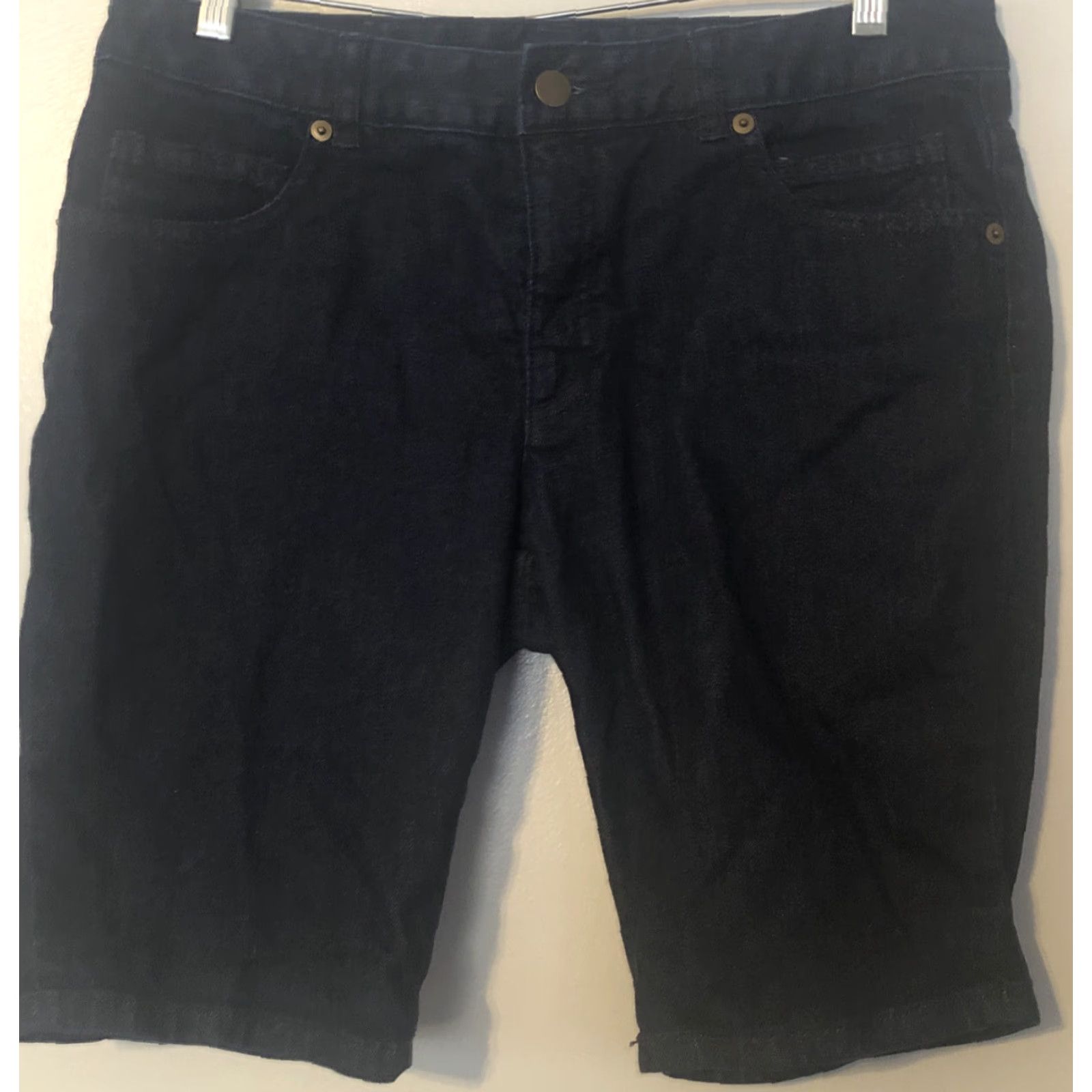 Vintage LL Bean Jean Shorts Womens 10 High Rise Regular Blue Denim Cotton Shorts Chino Flat Front Zipper 100% Cotton High Rise Womens Jeans Short Size 30" / US 8 / IT 44 - 2 Thumbnail