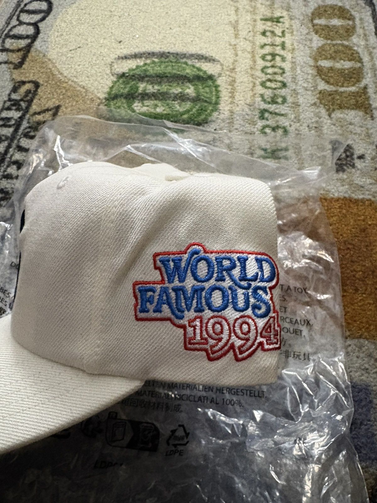 Supreme Supreme World Famous S Logo 6-Panel Hat White Size ONE SIZE - 2 Thumbnail