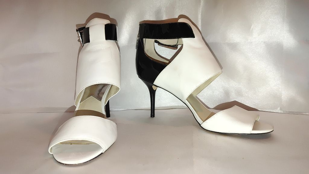 Michael Kors Michael Kors Land on Perp Toe Heels Size 11M Size US 11 / IT 41 - 7 Thumbnail