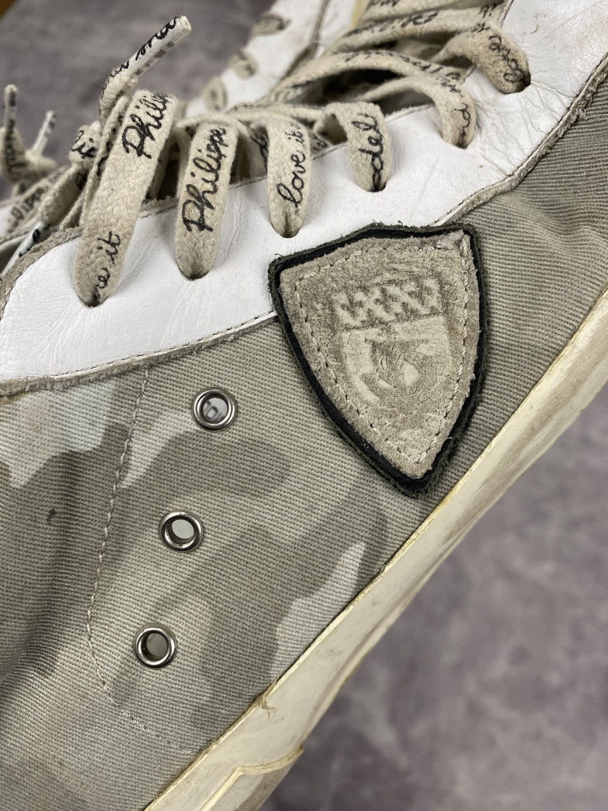 Philippe Model Philippe Model Camo/Acid Trashed Low Top Sneakers Size: 44 Size US 11 / EU 44 - 5 Thumbnail