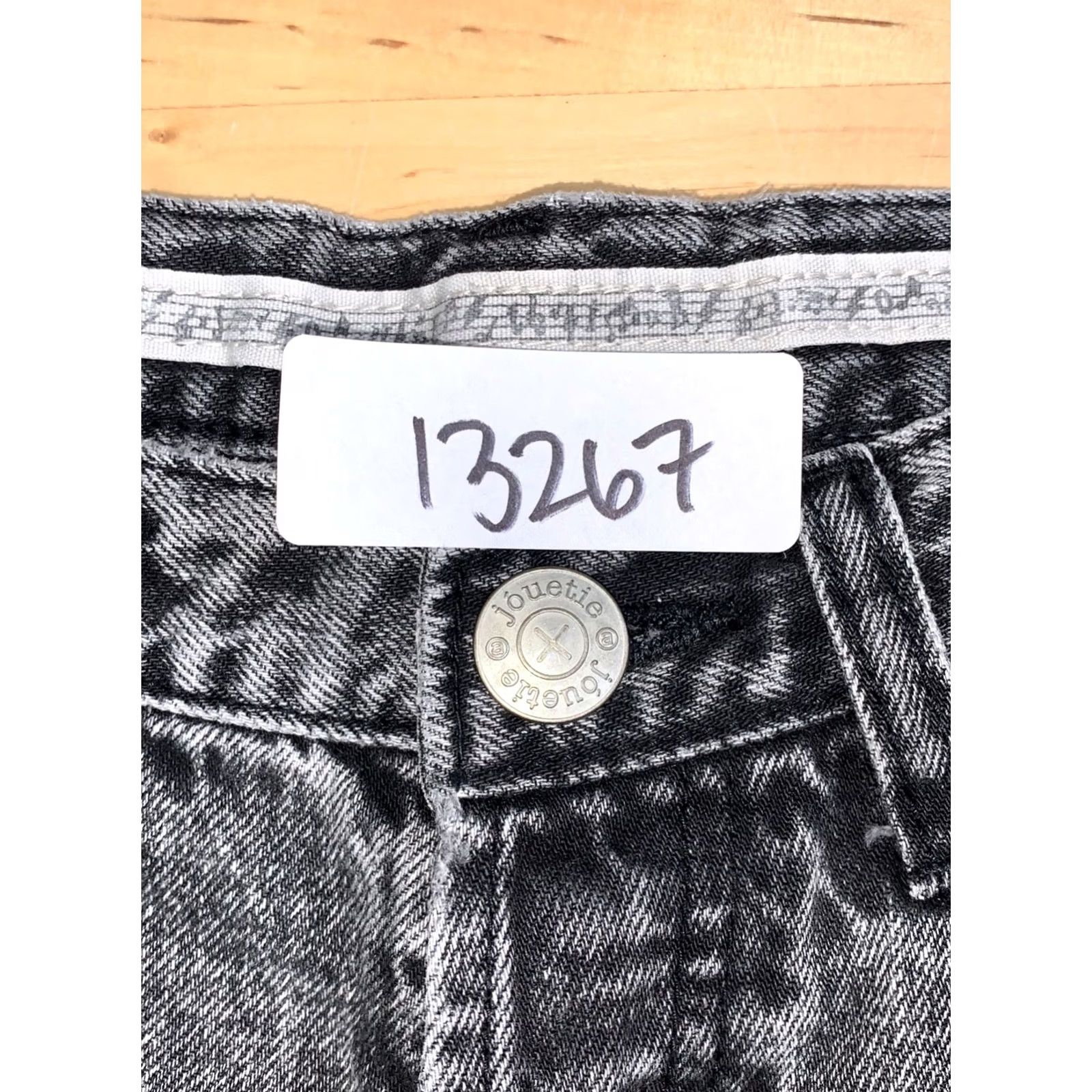 Bones Jouetie Shorts Women 24 Black 2" Inseam Denim Festival 13267 Cross Bone Y2K Biker Pockets Cotton Flat Front Vintage No Size 42" / US 20 - 3 Thumbnail