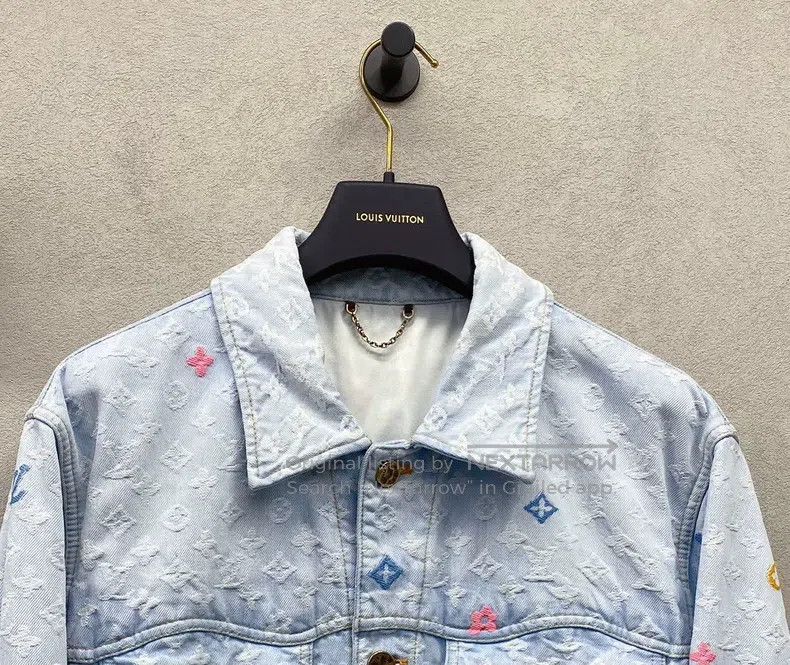 Louis Vuitton Louis Vuitton Full logo denim jacket Size US S / EU 44-46 / 1 - 5 Thumbnail