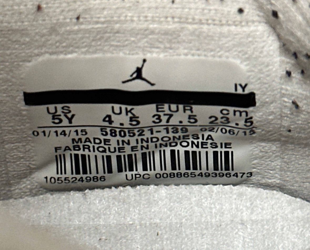 Jordan Brand × Nike Jordan 11 Retro Mid Citrus Size US 5 / EU 37 - 11 Thumbnail