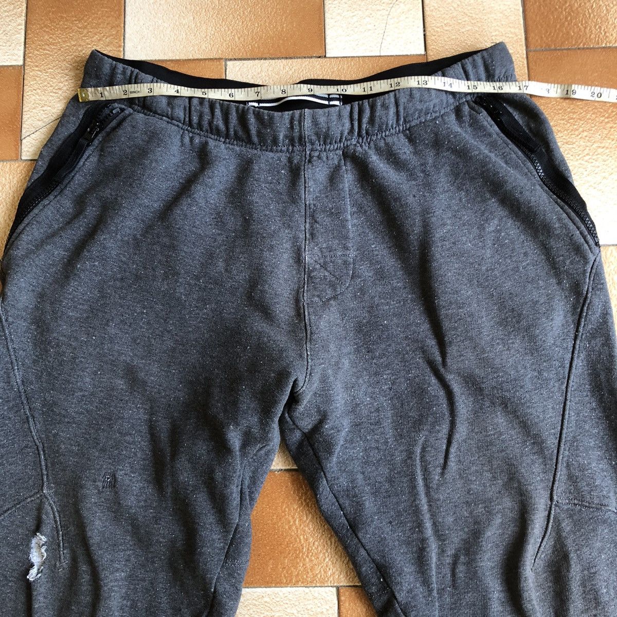 Stone Island autumn/winter 2016 STONE ISLAND distressed style sweatpant Size US 36 / EU 52 - 7 Thumbnail