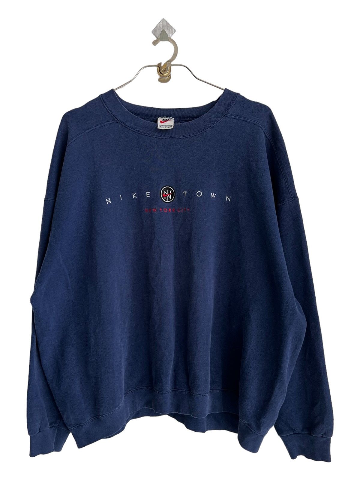 Rap Tees 1990s Nike Town RARE NYC Rapper Baggy Oversized Sweatshirt Size US XL / EU 56 / 4 - 1 Thumbnail
