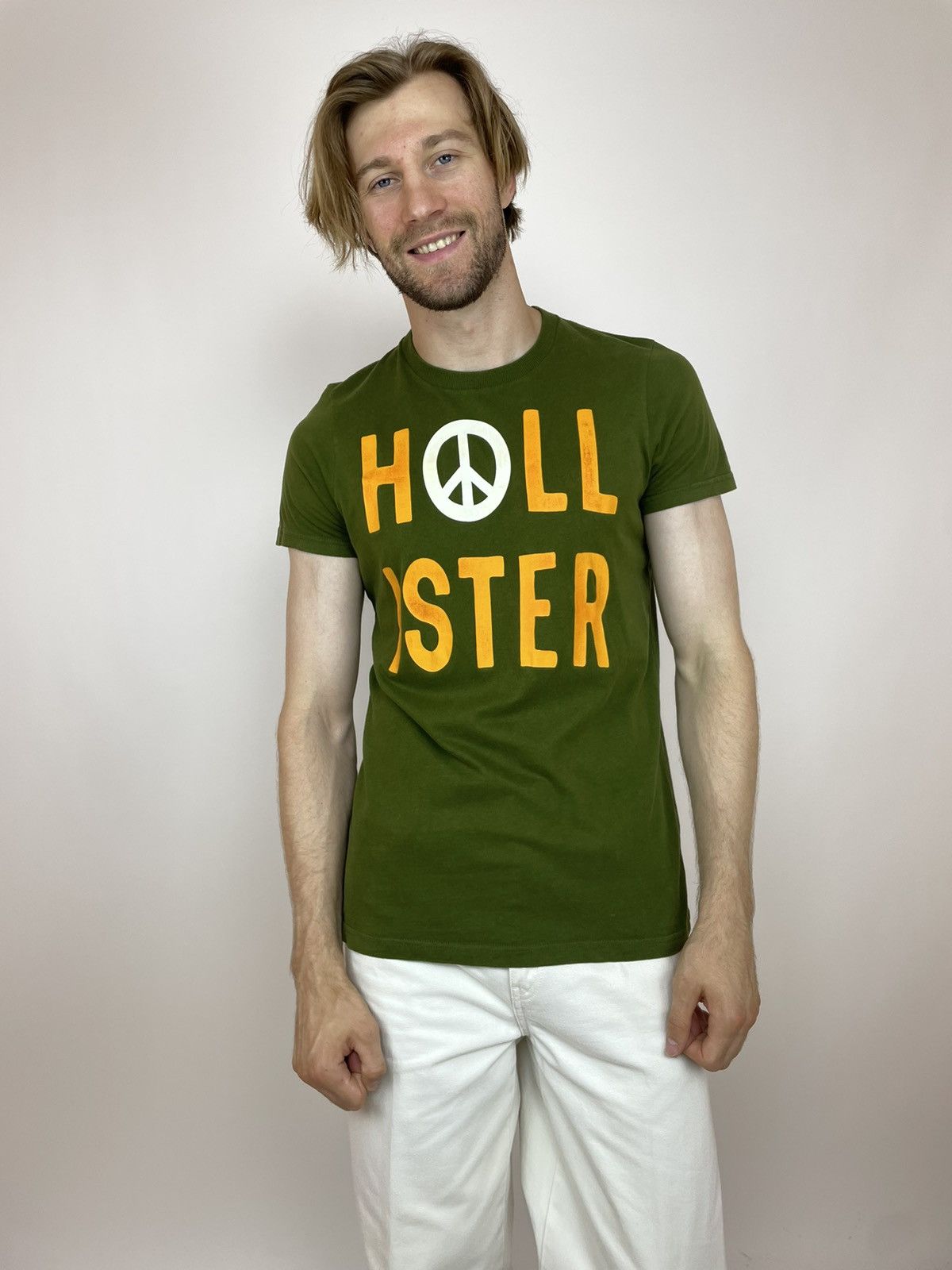 Other HOLLISTER Mens T-shirt Peace logo size Large Size US L / EU 52-54 / 3 - 1 Thumbnail