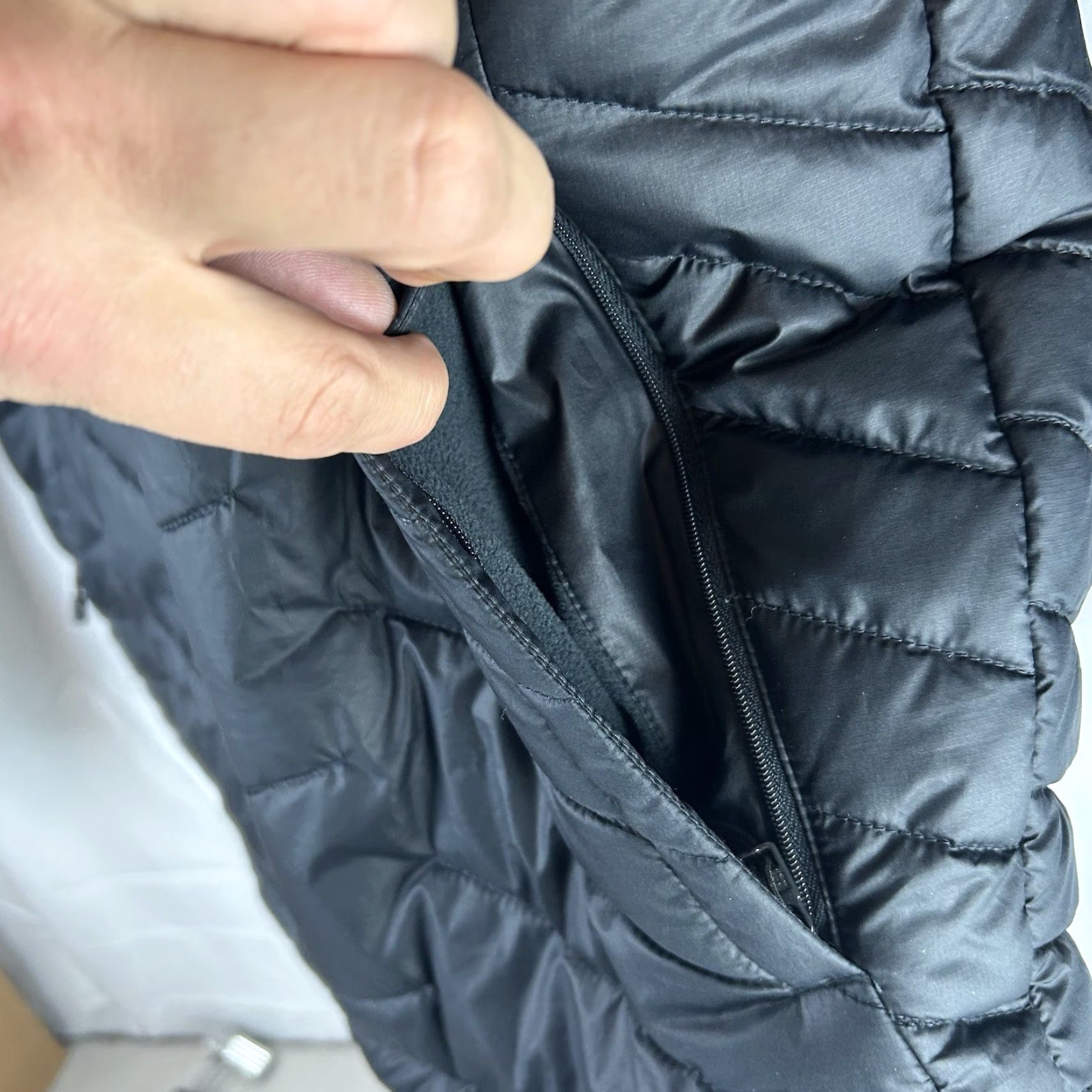 Under Armour VINTAGE Under Armour Puffer Jacket Black Medium Size US M / EU 48-50 / 2 - 5 Thumbnail
