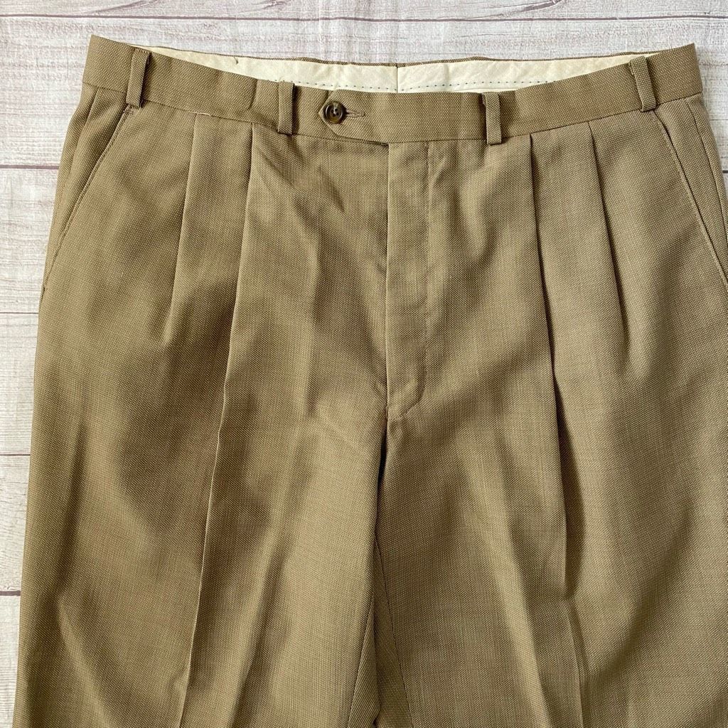 Ralph Lauren Ralph Lauren wool tan suit w/fully lined 3 button jacket and Size 44R - 13 Thumbnail