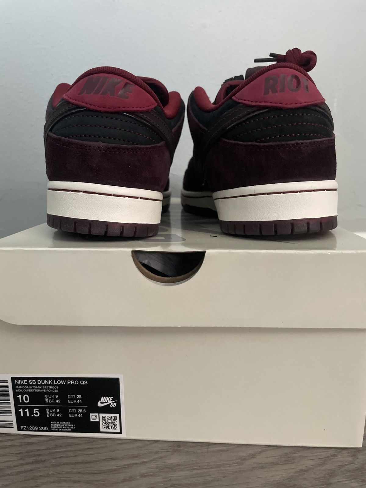 Nike SB Nike SB x Riot Skateshop Size US 10 / EU 43 - 5 Thumbnail