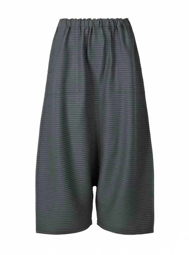 Issey Miyake Issey Miyake size:one size Loinlegs, wide-leg pants Size 42" / US 20 - 1 Thumbnail