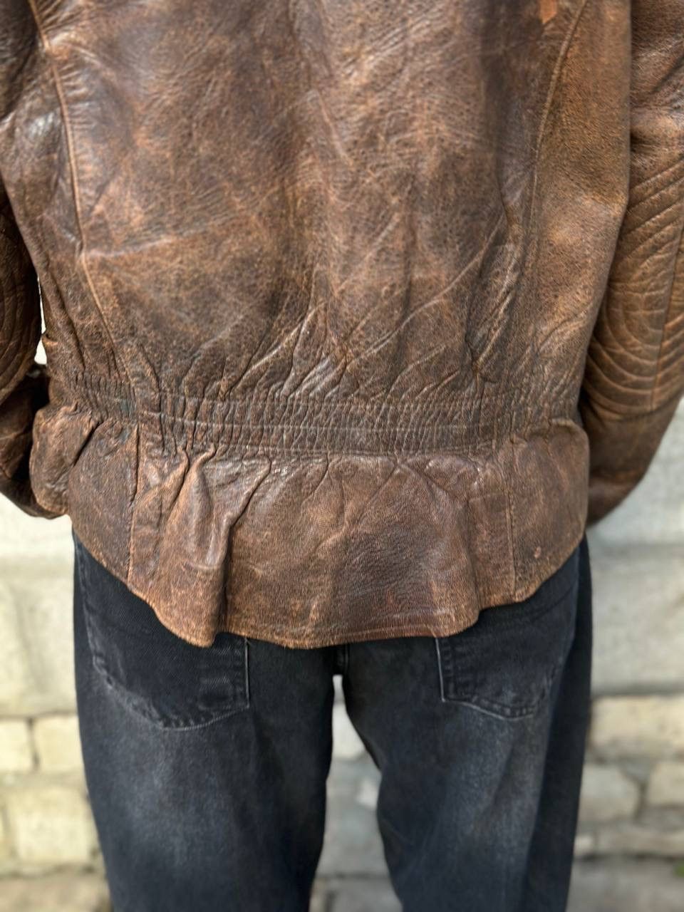 Leather VTG Mans Leather Jacket 80-70s Dark Brown Size M Y2K Trashed Size US M / EU 48-50 / 2 - 11 Thumbnail