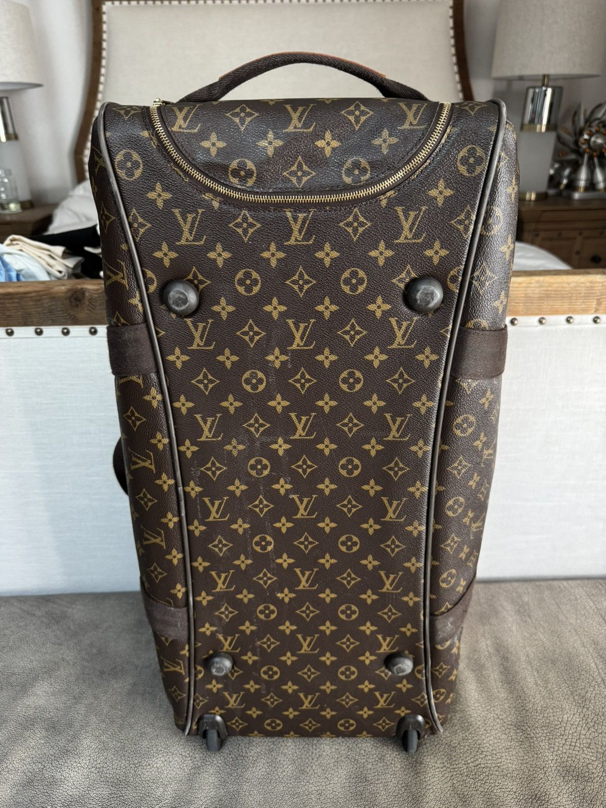 Louis Vuitton Louis Vuitton Horizon Soft 65 Monogram Canvas Duffle Bag Size ONE SIZE - 10 Thumbnail