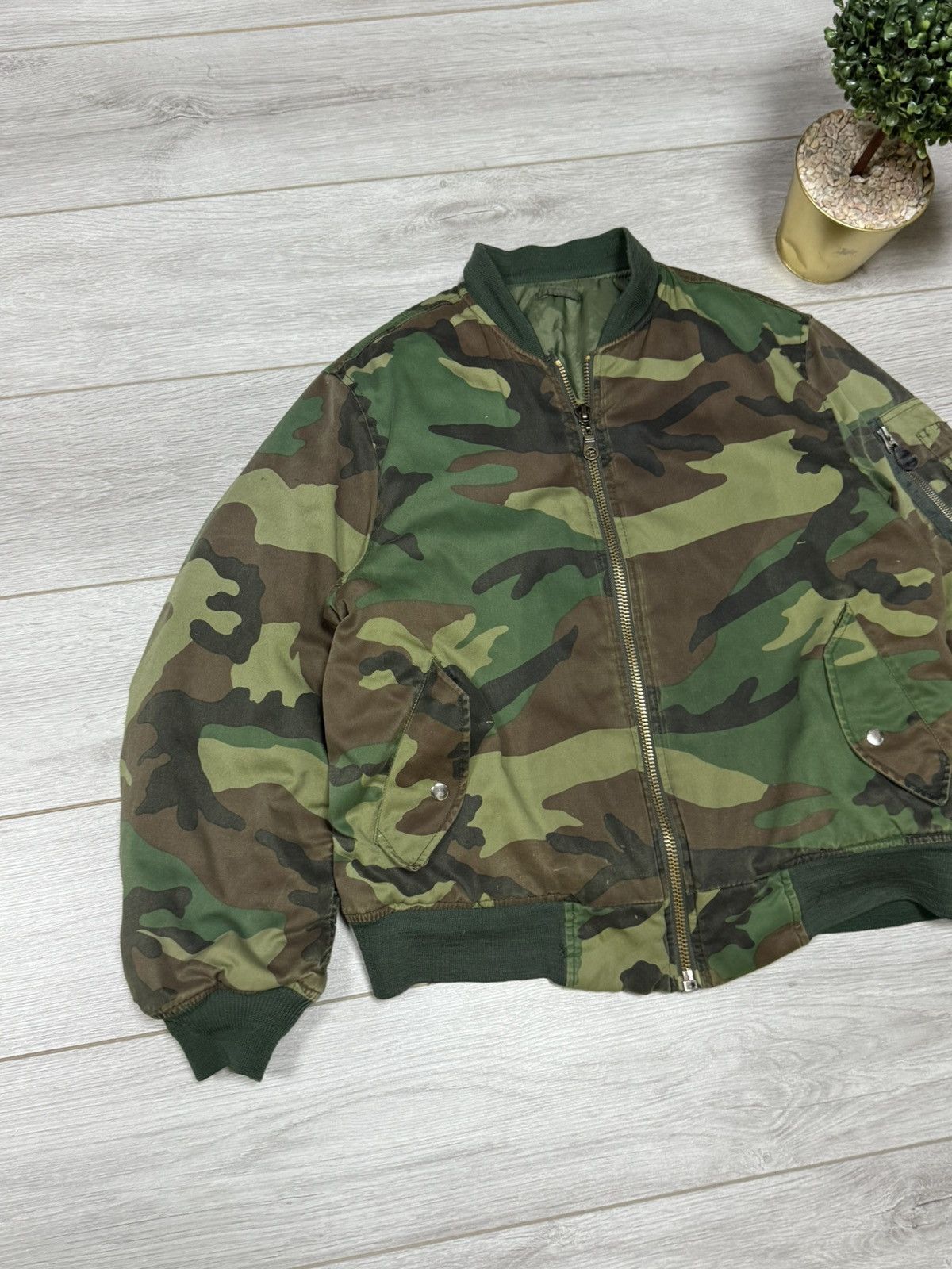 Vintage MA-1 camo flyers man vintage bomber jacket military Size US L / EU 52-54 / 3 - 3 Thumbnail