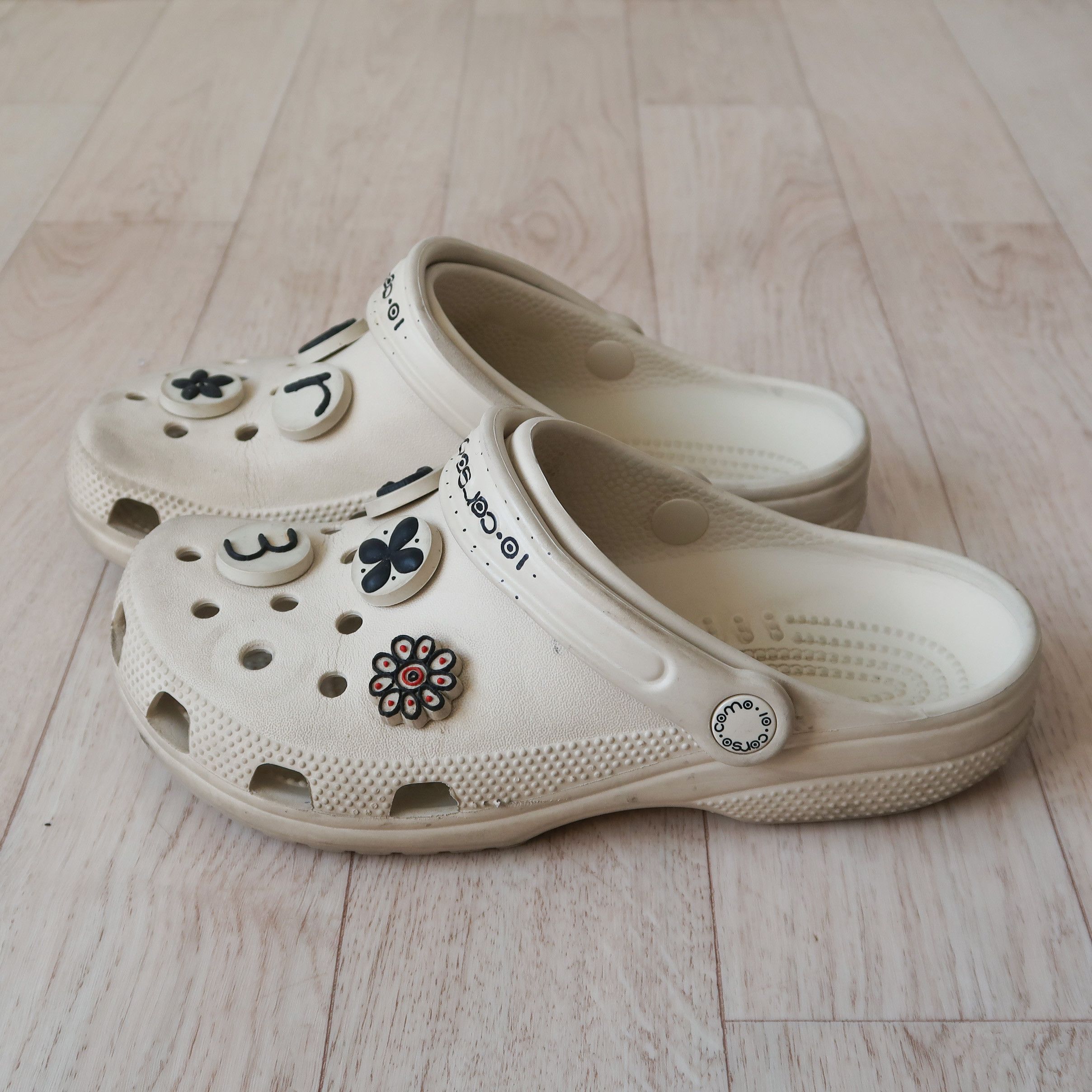 Crocs Crocs x 10 Corso Como Size US 5 / EU 37 - 1 Thumbnail