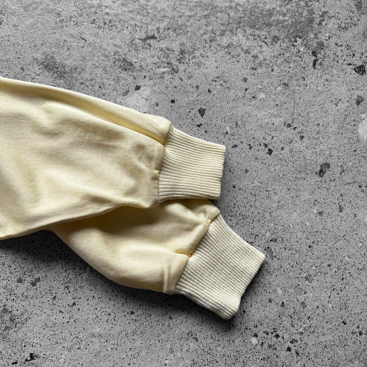 Puma × Vintage Puma Womens Vintage 80s/90s Yellow Long Sleeve Top Shirt Y2K Size S / US 4 / IT 40 - 4 Thumbnail